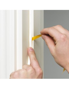 Tætningsliste med klæb type v til indvendig karm - Sælges pr meter