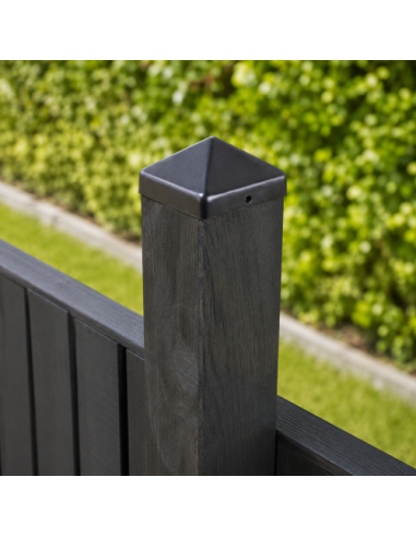 Stolpehat pulverlakeret sort 71x71mm