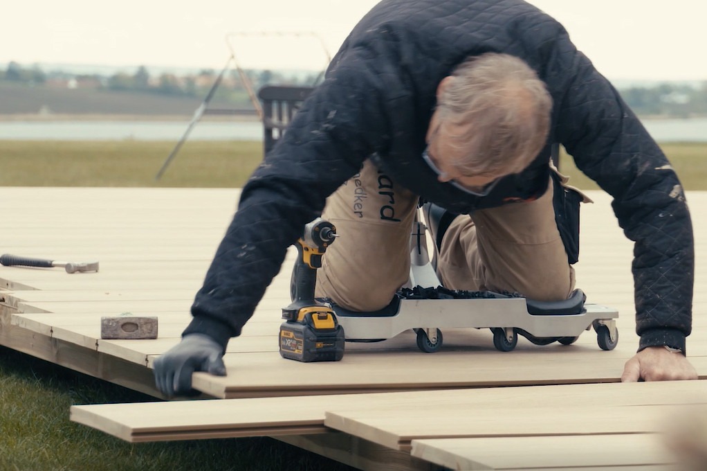 HVORDAN BYGGER JEG TRÆTERRASSE? SÅDAN GØR DU STEP-BY-STEP